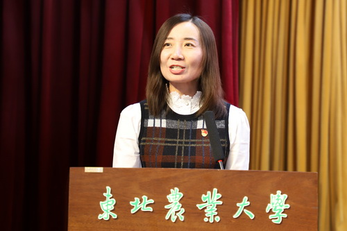 我校举办家庭经济困难学生助梦导师聘任仪式暨首期助梦公开课活动